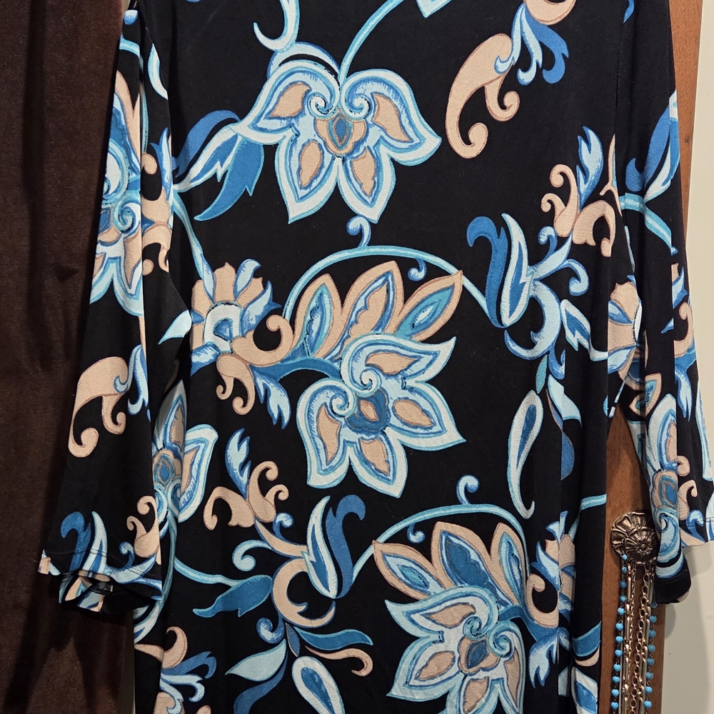 Floral Patterned Long Sleeve Dress